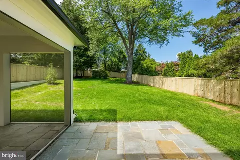 Exterior - 6179 Hardy Dr, Mclean, VA 22101 photo 8 of 8