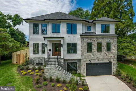 Exterior - 6179 Hardy Dr, Mclean, VA 22101 photo 2 of 8