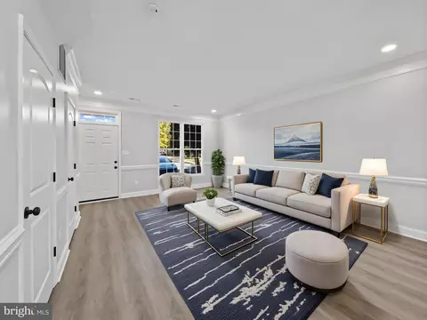 13133 Park Crescent Cir, Herndon, VA 20171