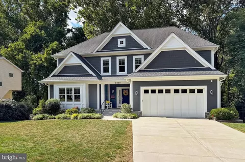 1203 Ware St SW, Vienna, VA 22180