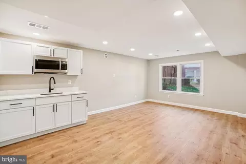 Living - 9075 Andromeda Dr, Burke, VA 22015 photo 4 of 4