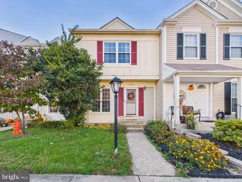 14785 Green Park Way, Centreville, VA 20120
