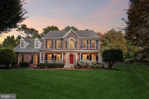 12905 Tarragon Ct, Oak Hill, VA 20171