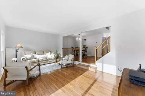 14435 Salisbury Plain Ct, Centreville, VA 20120