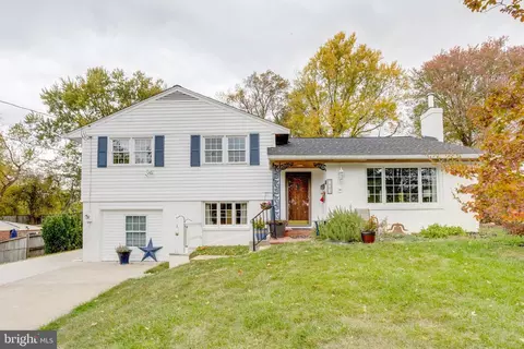 7503 Mendota Pl, Springfield, VA 22150 photo 2