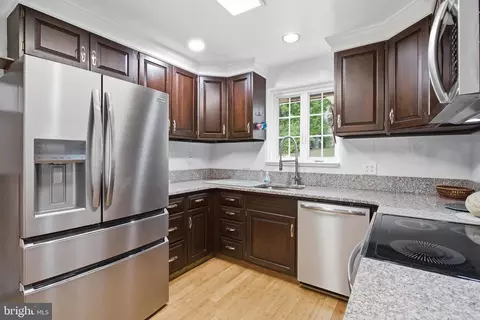 7503 Mendota Pl, Springfield, VA 22150 photo 7