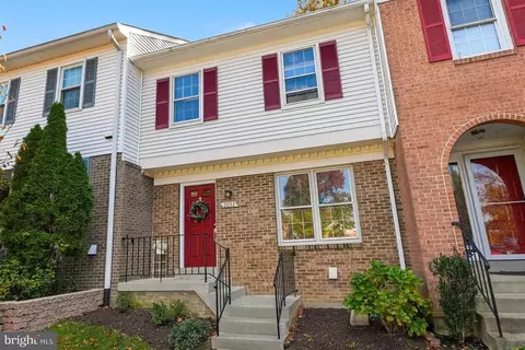 6053 Crown Royal Cir, Alexandria, VA 22310