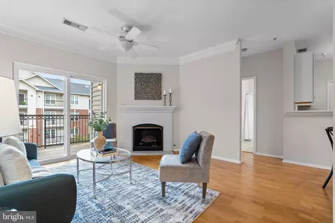 1570 Spring Gate Dr #7303, Mclean, VA 22102 photo 5