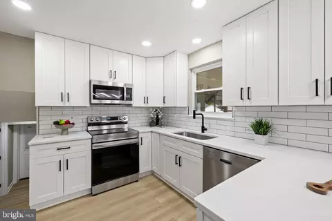 Kitchen - 7319 Bath St, Springfield, VA 22150 photo 2 of 2