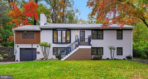6434 Woodville Dr, Falls Church, VA 22044