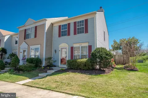 6539 Old Carriage Ln, Alexandria, VA 22315