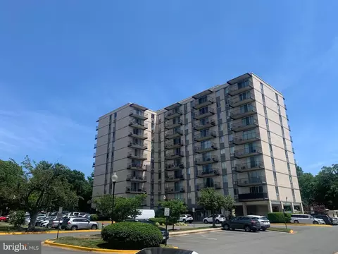 3245 Rio Dr #307, Falls Church, VA 22041