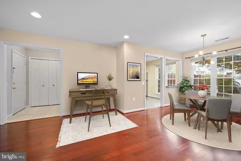 9253 Cardinal Forest Ln #101, Lorton, VA 22079