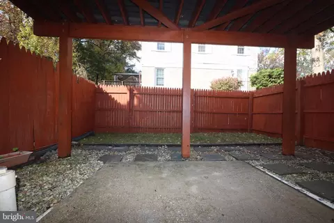 Exterior - 8580 Tyrolean Way, Springfield, VA 22153 photo 6 of 7