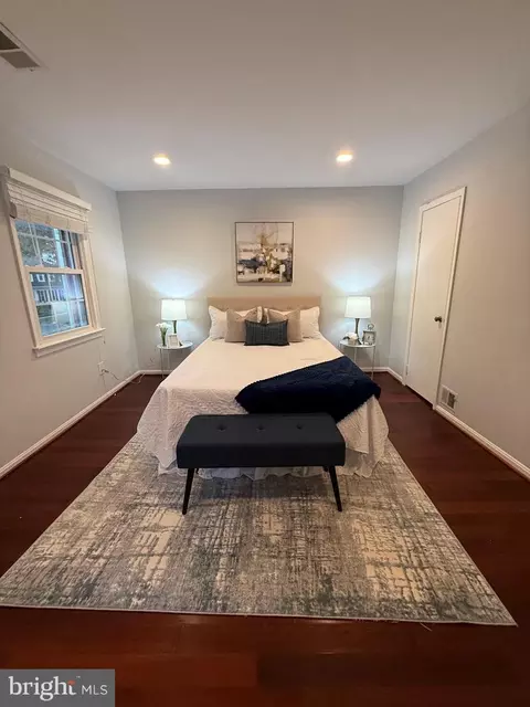 Bedroom - 8580 Tyrolean Way, Springfield, VA 22153 photo 2 of 5