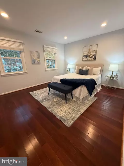 Bedroom - 8580 Tyrolean Way, Springfield, VA 22153 photo 1 of 5