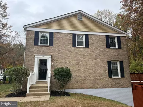 Exterior - 8580 Tyrolean Way, Springfield, VA 22153 photo 4 of 7