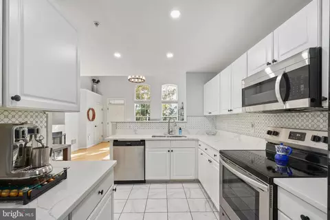 12093 Trumbull Way #12A, Reston, VA 20190 photo 8