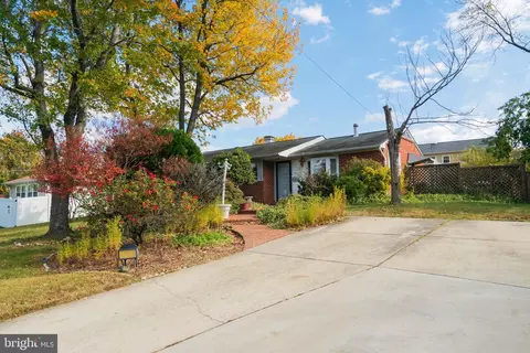4817 Upland Dr, Alexandria, VA 22310