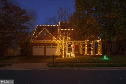 13222 Stable Brook Way, Herndon, VA 20171