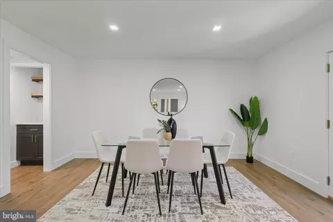 11152 Forest Edge Dr, Reston, VA 20190 photo 13