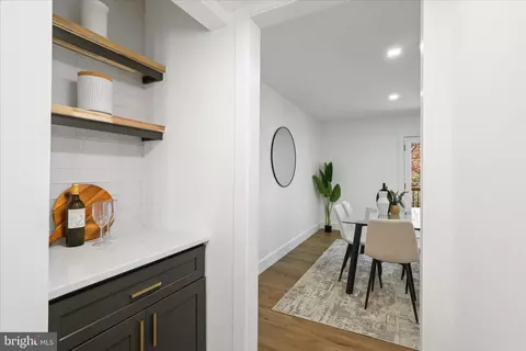 11152 Forest Edge Dr, Reston, VA 20190 photo 10