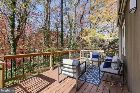 11152 Forest Edge Dr, Reston, VA 20190 photo 17
