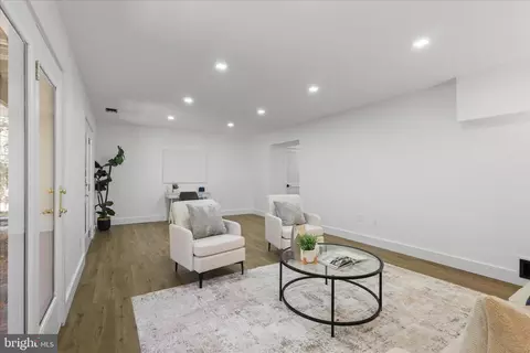 11152 Forest Edge Dr, Reston, VA 20190 photo 31
