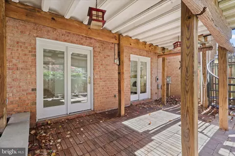 11152 Forest Edge Dr, Reston, VA 20190 photo 32