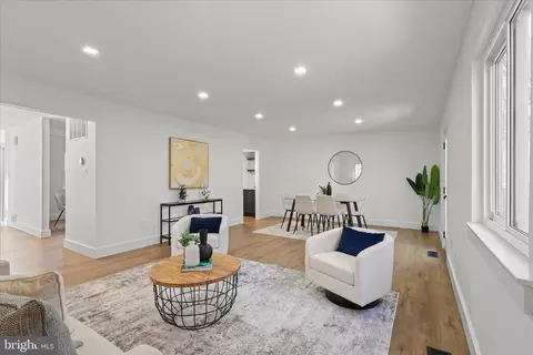 11152 Forest Edge Dr, Reston, VA 20190 photo 15