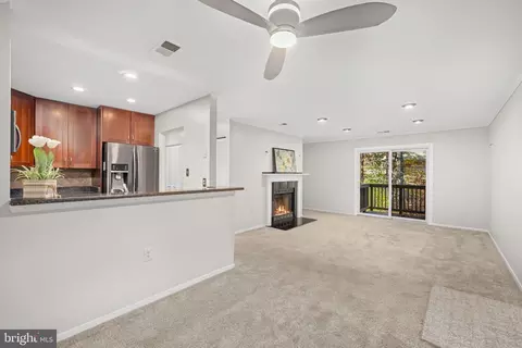 Living - 7802 Harrowgate Cir #C, Springfield, VA 22152 photo 1 of 5