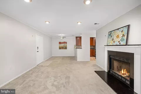 Living - 7802 Harrowgate Cir #C, Springfield, VA 22152 photo 5 of 5