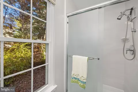 Bath - 7802 Harrowgate Cir #C, Springfield, VA 22152 photo 1 of 3