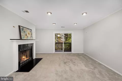 Living - 7802 Harrowgate Cir #C, Springfield, VA 22152 photo 4 of 5