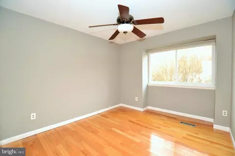 2369 Generation Dr, Reston, VA 20191 photo 19