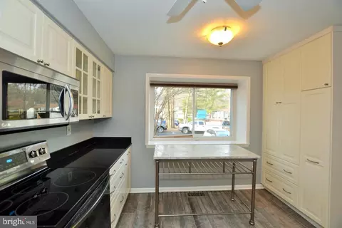 2369 Generation Dr, Reston, VA 20191 photo 5
