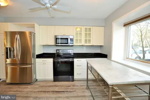 2369 Generation Dr, Reston, VA 20191 photo 3