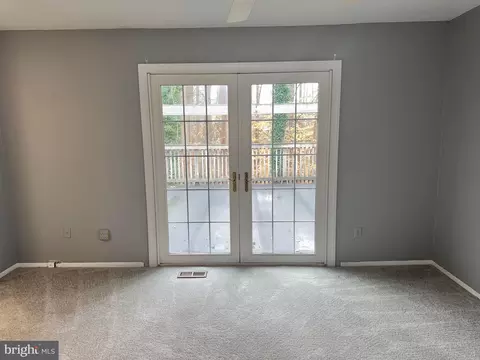6703 Greenview Ln, Springfield, VA 22152 photo 18