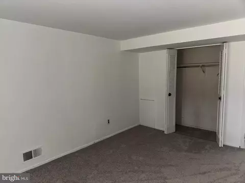 6703 Greenview Ln, Springfield, VA 22152 photo 32