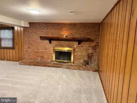 6703 Greenview Ln, Springfield, VA 22152 photo 24
