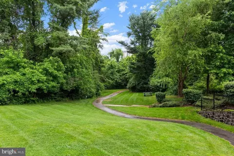 Exterior - 1571 Spring Gate Dr #6209, Mclean, VA 22102 photo 5 of 6