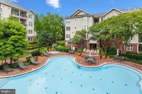 Exterior - 1571 Spring Gate Dr #6209, Mclean, VA 22102 photo 4 of 6
