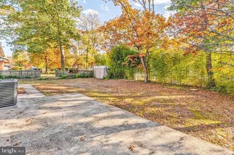 Exterior - 6719 Ruskin St, Springfield, VA 22150 photo 5 of 6