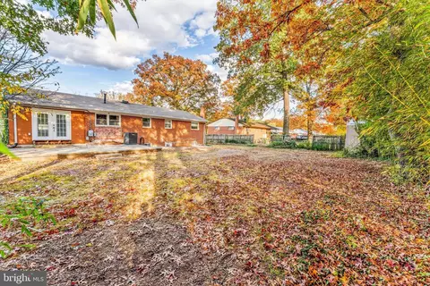 Exterior - 6719 Ruskin St, Springfield, VA 22150 photo 4 of 6