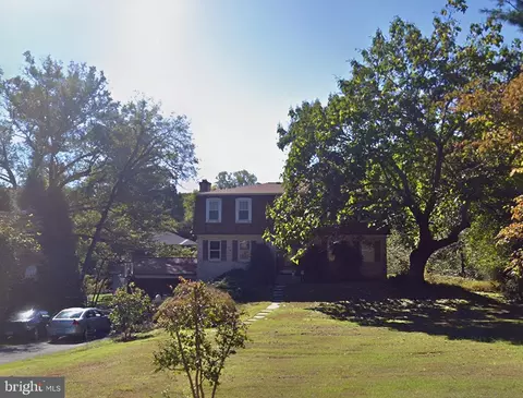 10209 Oxfordshire Rd, Great Falls, VA 22066