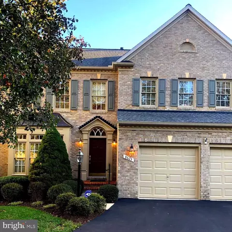 8623 James Creek Dr, Springfield, VA 22152