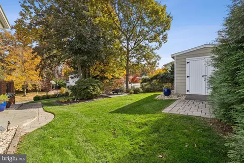Exterior - 8101 Greeley Blvd, Springfield, VA 22152 photo 7 of 8