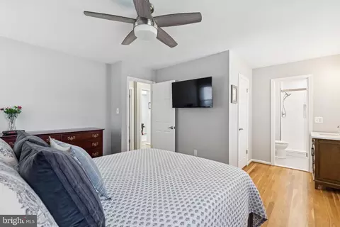 Bedroom - 8101 Greeley Blvd, Springfield, VA 22152 photo 2 of 4