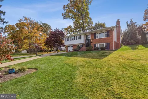 Exterior - 8101 Greeley Blvd, Springfield, VA 22152 photo 2 of 8