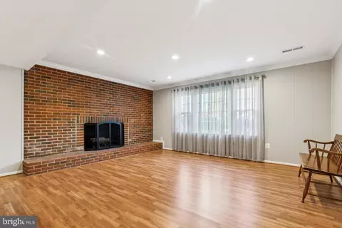 Living - 8101 Greeley Blvd, Springfield, VA 22152 photo 3 of 4